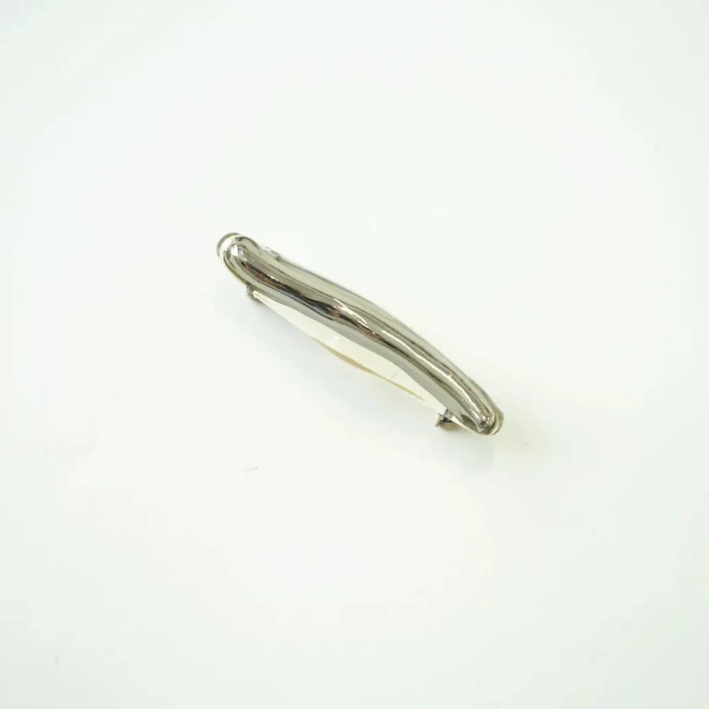 Resin Brooches HH0002 wholesale resin jewelry product