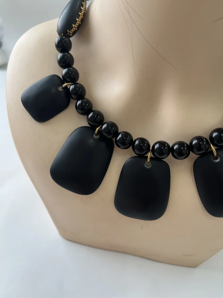 PuBlack Bead Geometric Statement Choker Necklace for Women wholesale resin jewelry