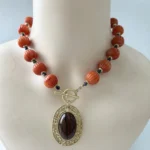 Vintage Red Beaded Resin Necklace with Oval Pendant | Custom Resin Jewelry Manufacturer product detail thumbnail